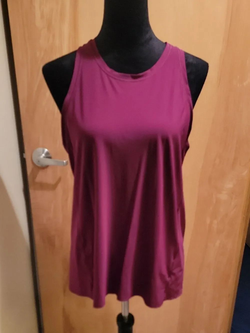 Athleta Sleeveless Athletic Tank Top - Plum